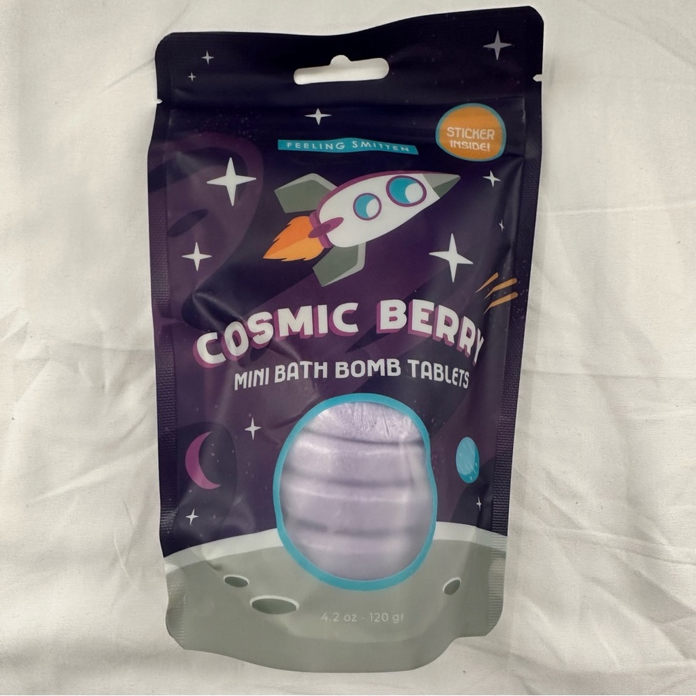 Feeling Smitten Cosmic Berry Mini Bath Bomb Tablets 4.2 oz – 6 Count NIP